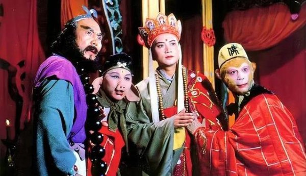 配资头条网 杨春霞演白骨精惊艳众人，杨洁许她女儿国国王，却为何变卦？